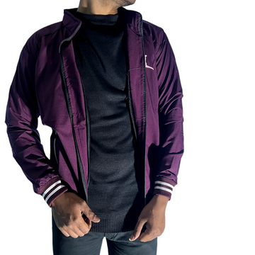 "Nike Windcheater - Stylish and Weather-Resistant Outdoor Jacket