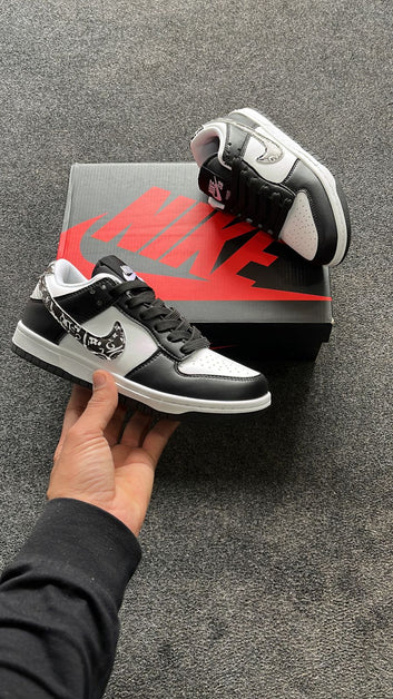 Nike SB Dunk For Her (First Copy) ( Prepaid Only)