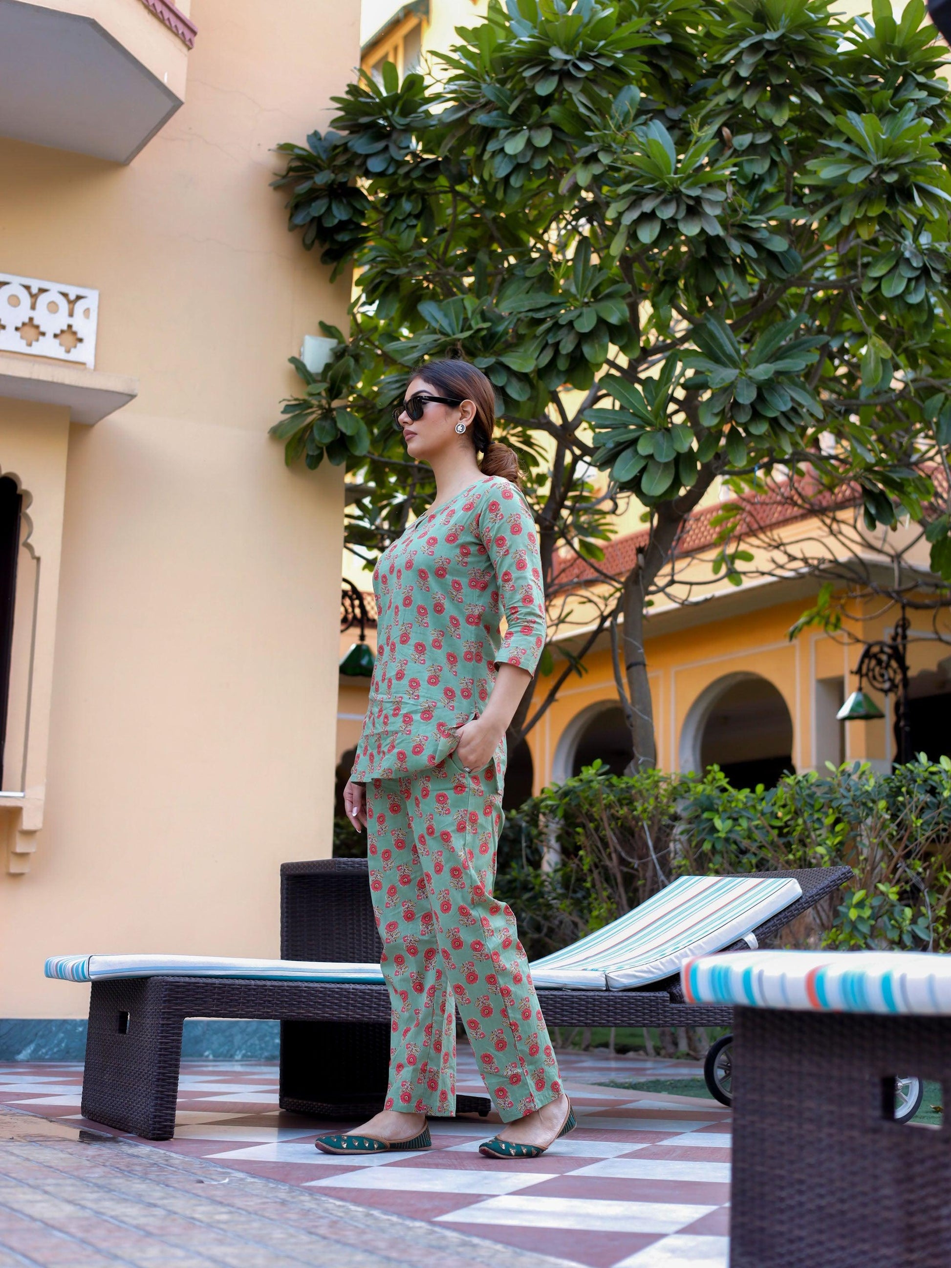 Divena Green Floral Print Cotton Night suit - divenaworld.com